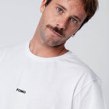 Fomo | Besticktes Bio Baumwoll Unisex T-Shirt