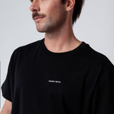 Skinny Bitch | Besticktes Unisex Bio Baumwoll T-Shirt