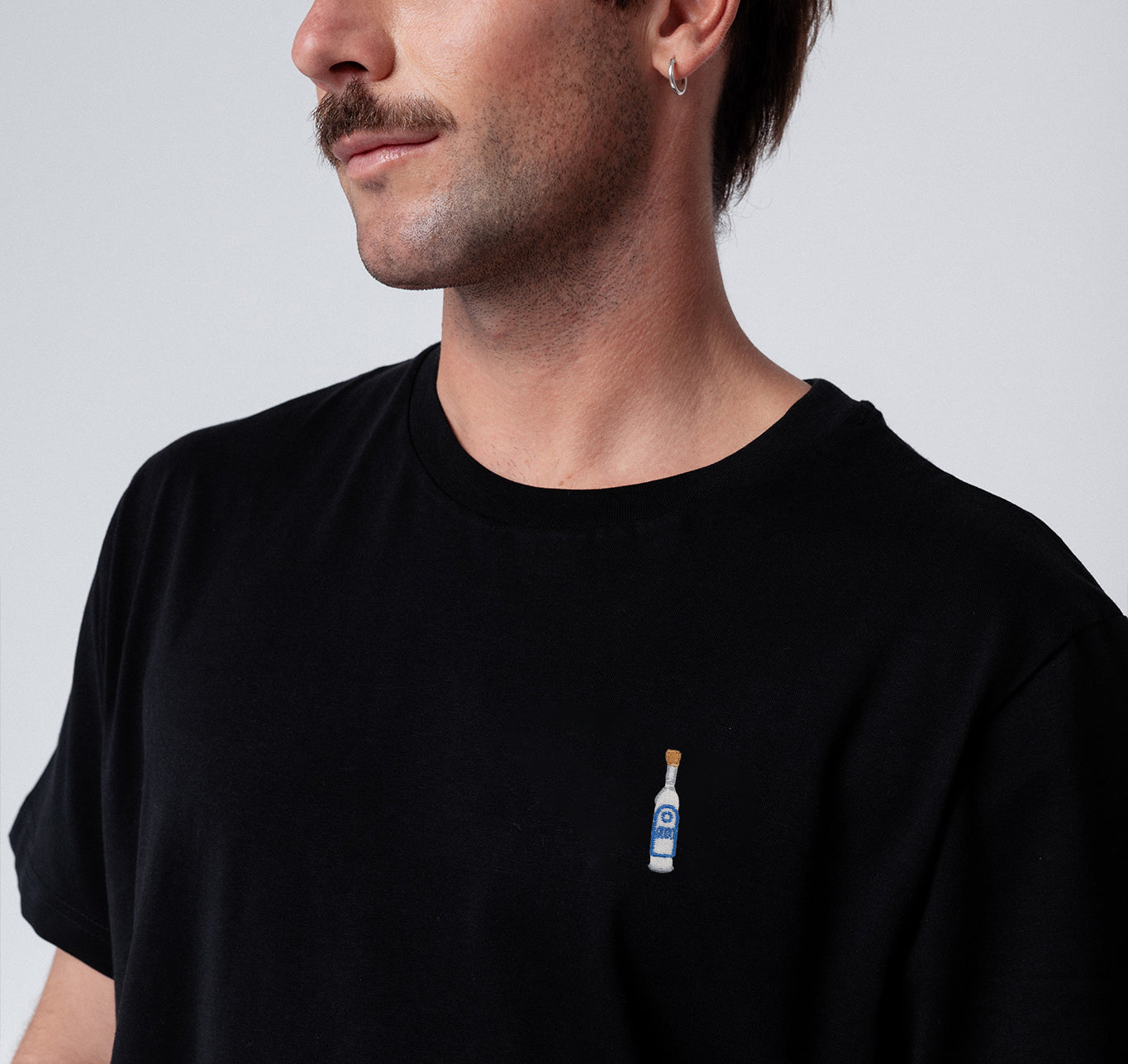 Ouzo | Besticktes Bio Baumwoll Unisex T-Shirt