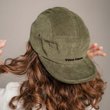 Vino Vibes | Bestickte Bio Baumwoll Cord Cap
