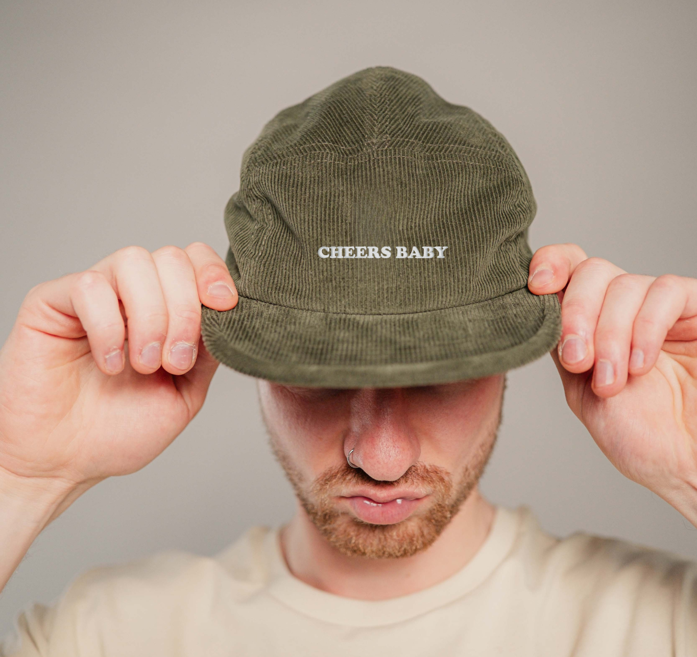 Cheers Baby | Bestickte Bio Baumwoll Cord Cap