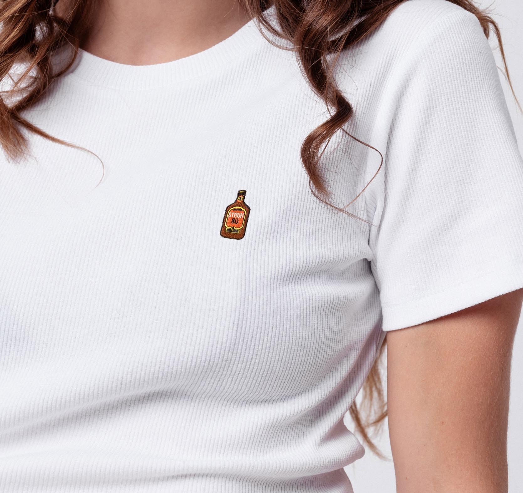 Stroh 80 | Besticktes Bio Baumwoll Cropped T-Shirt