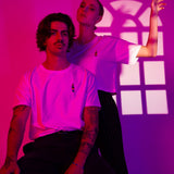 Cola Mix | Geborduurd Unisex T-shirt van organisch katoen