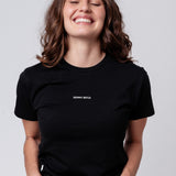 Skinny Bitch | Geborduurd T-shirt van biologisch katoen voor dames