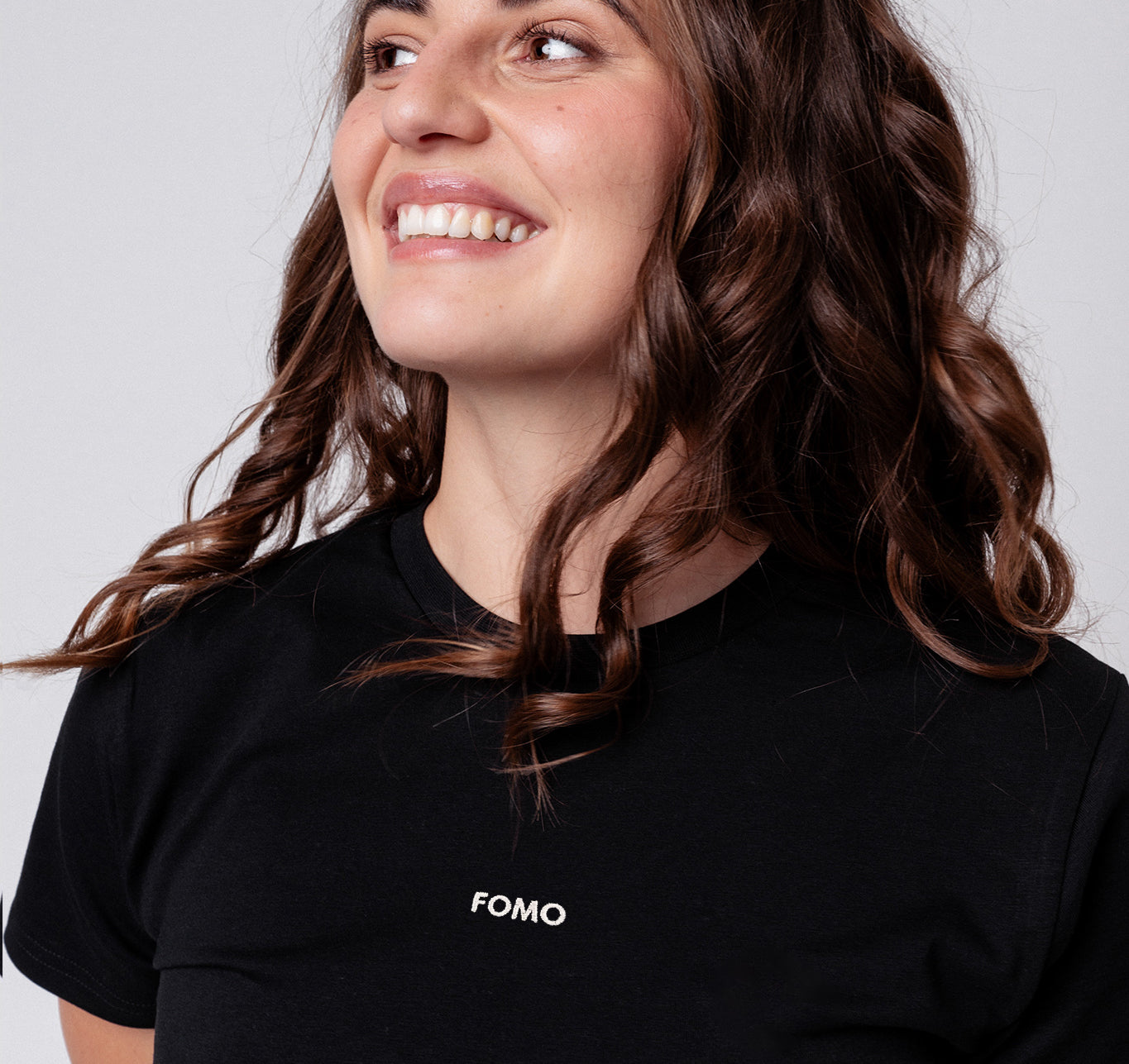 Fomo Geborduurd T-shirt van biologisch katoen voor dames