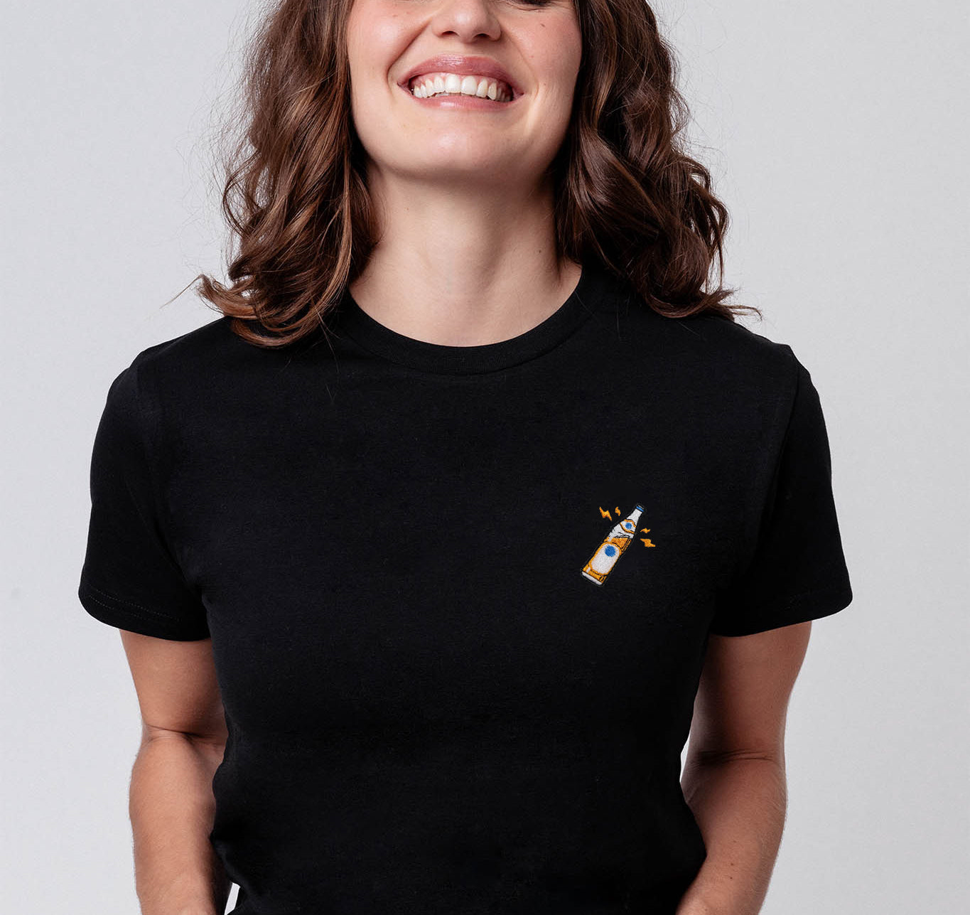 Mate | Besticktes Bio Baumwoll Frauen T-Shirt
