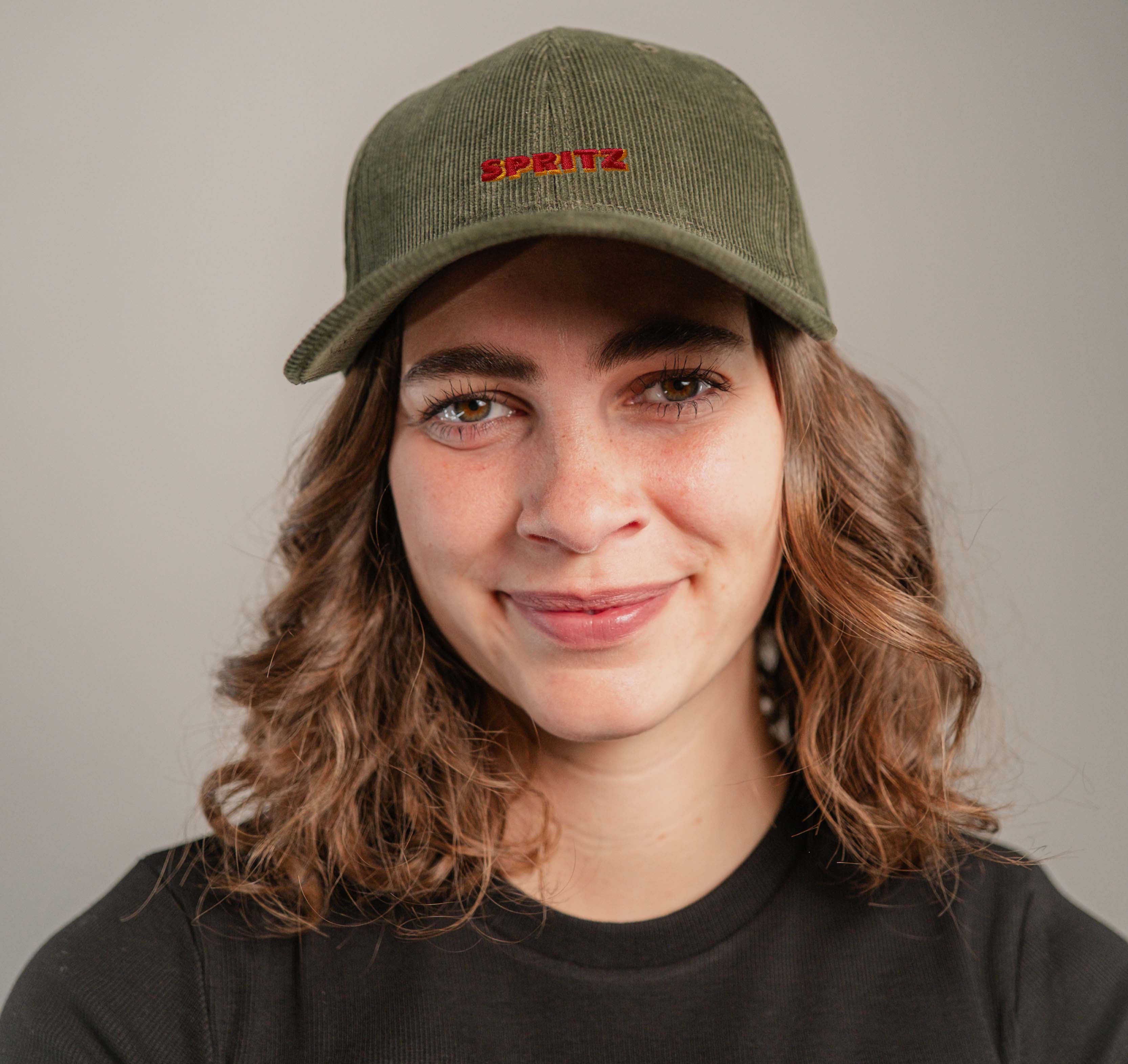 Spritz Signature | Bestickte Bio Baumwoll Cord Cap