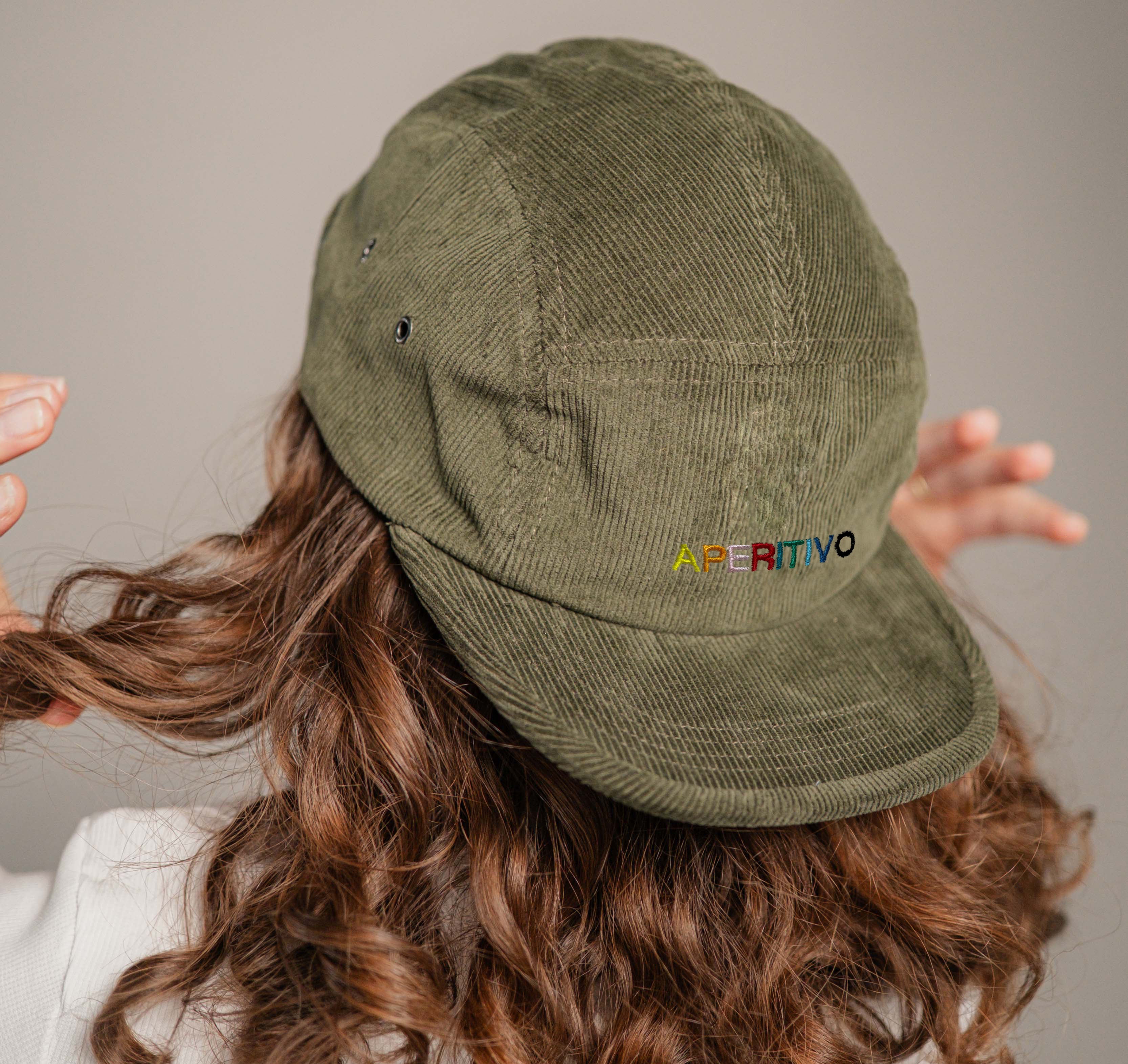 Aperitivo | Bestickte Bio Baumwoll Cord Cap