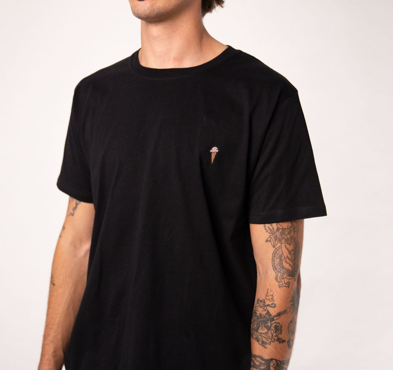 Eis  | Besticktes Bio Baumwoll Unisex T-Shirt